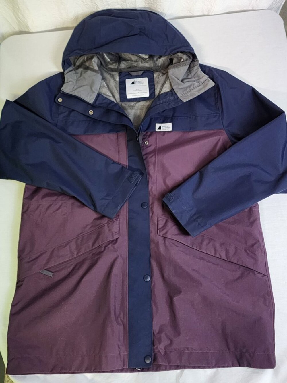 MEC Raincoat Waterproof Hooded Womens Jacket XL Mountain Hiking Outdoor Gorpcore